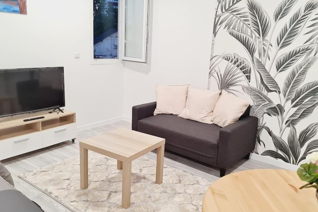Appartement Tres Lumineux Et Calme. Sevran Exterior foto